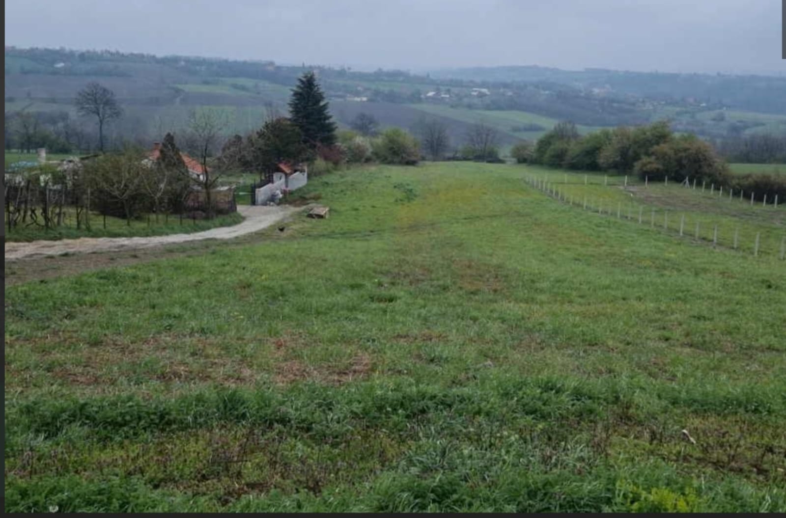 Prodajem plac okolina Beograda - Drazevac