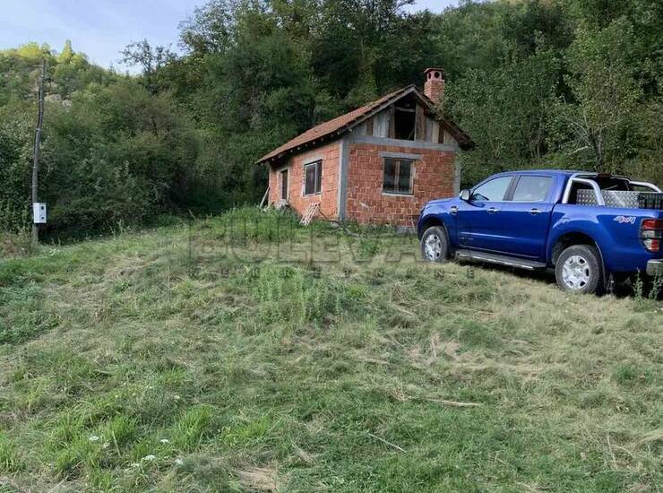 Kalna, Gornja Janja, Vikendica 50m2 sa 11a placa