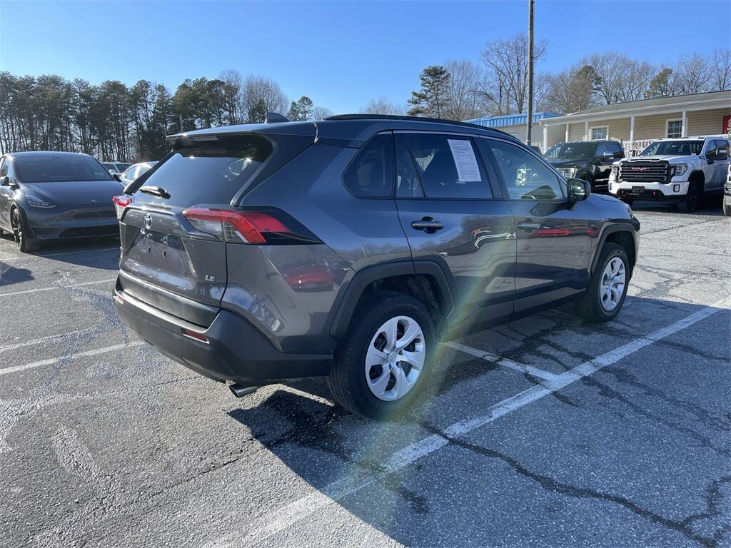 2019 Toyota RAV4 LE FWD