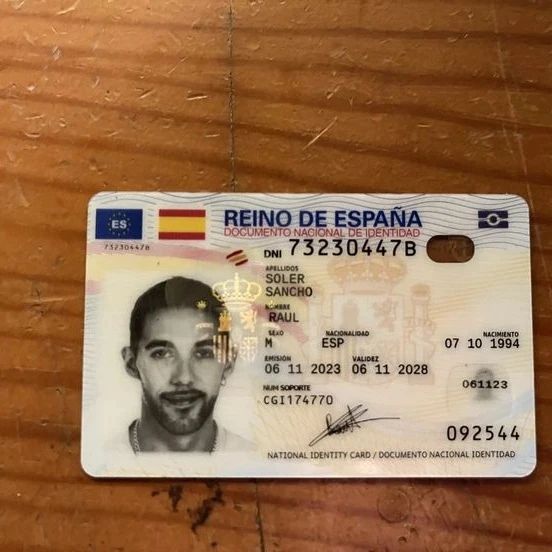 Real Novelty Passports, Drivers Licenses, ID cards 