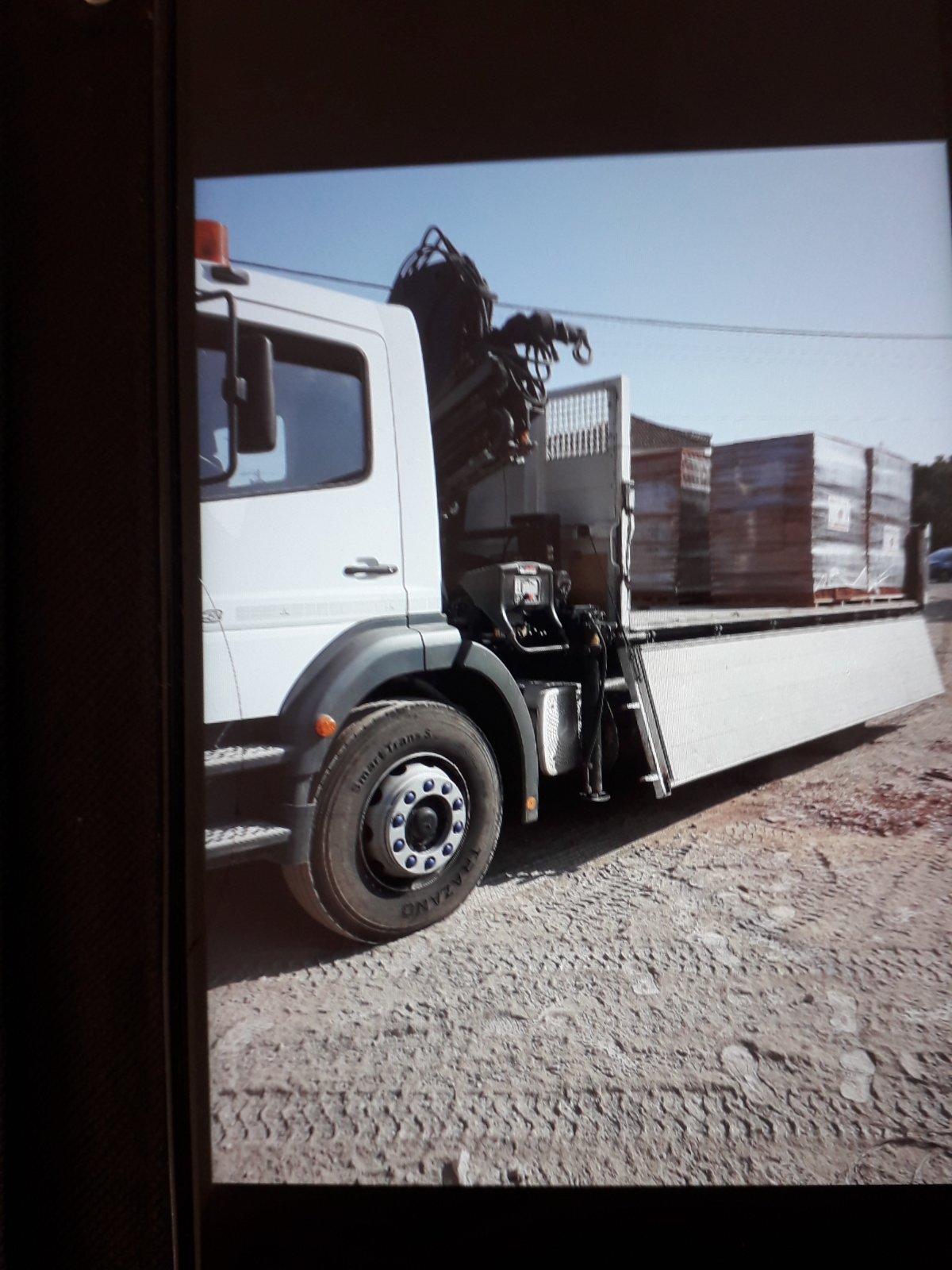 Prodajem kamion Mercedes Benz Atego 1823L/4X2, Kiper sa kranom