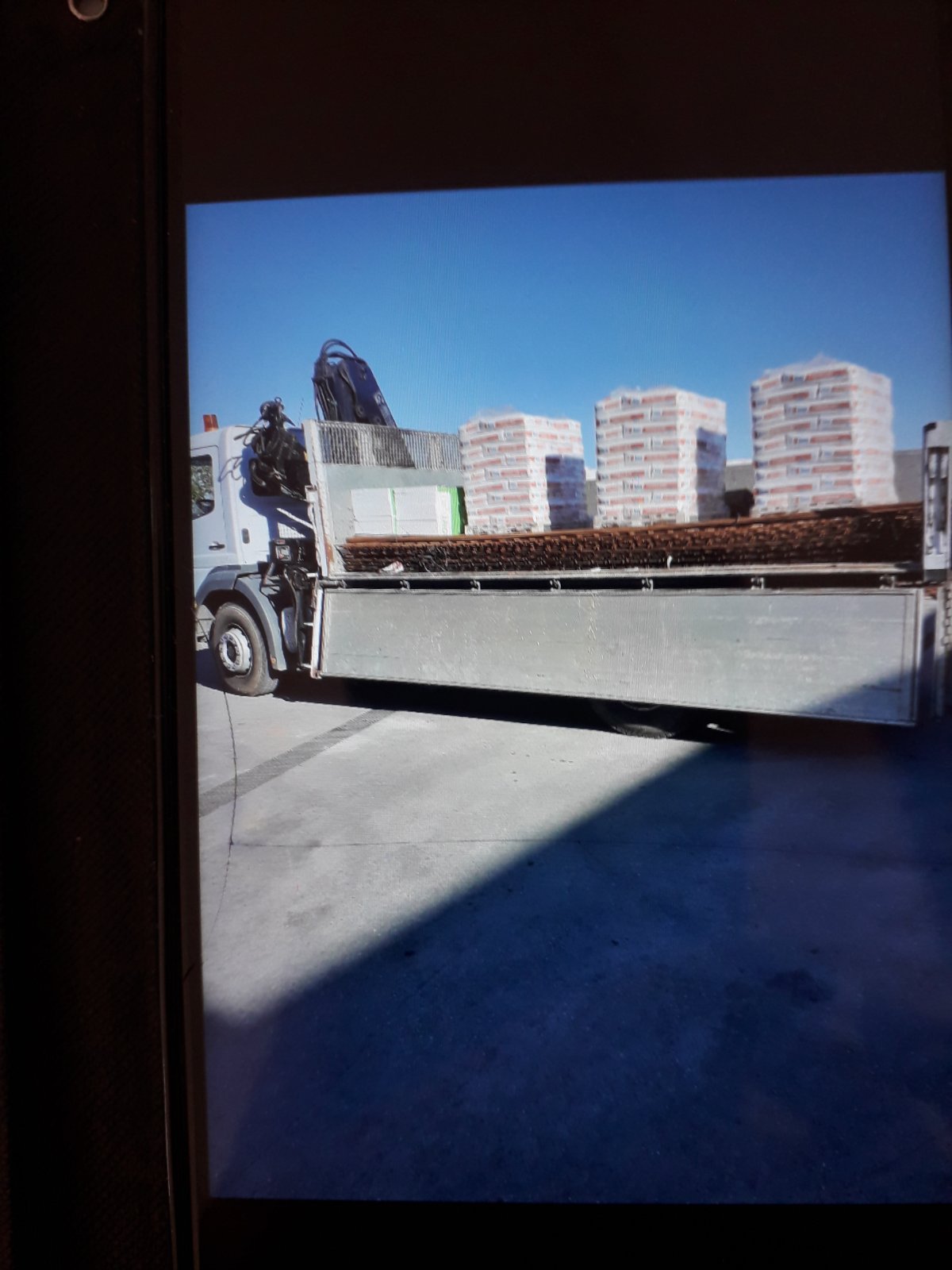 Prodajem kamion Mercedes Benz Atego 1823L/4X2, Kiper sa kranom